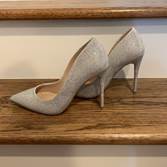 ALDO silver studded stilettos. - Picture 4 of 4